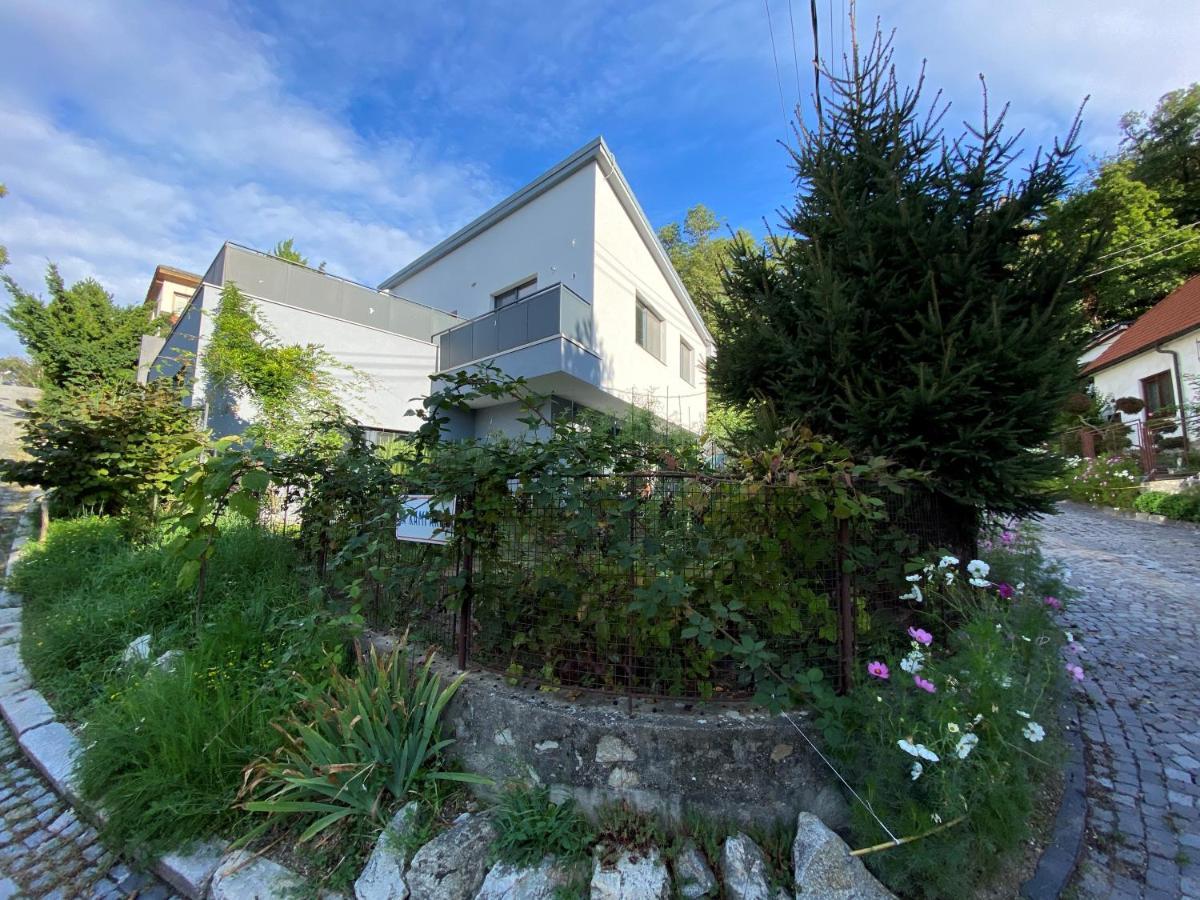 Rosemary Apartment Bratislava Buitenkant foto